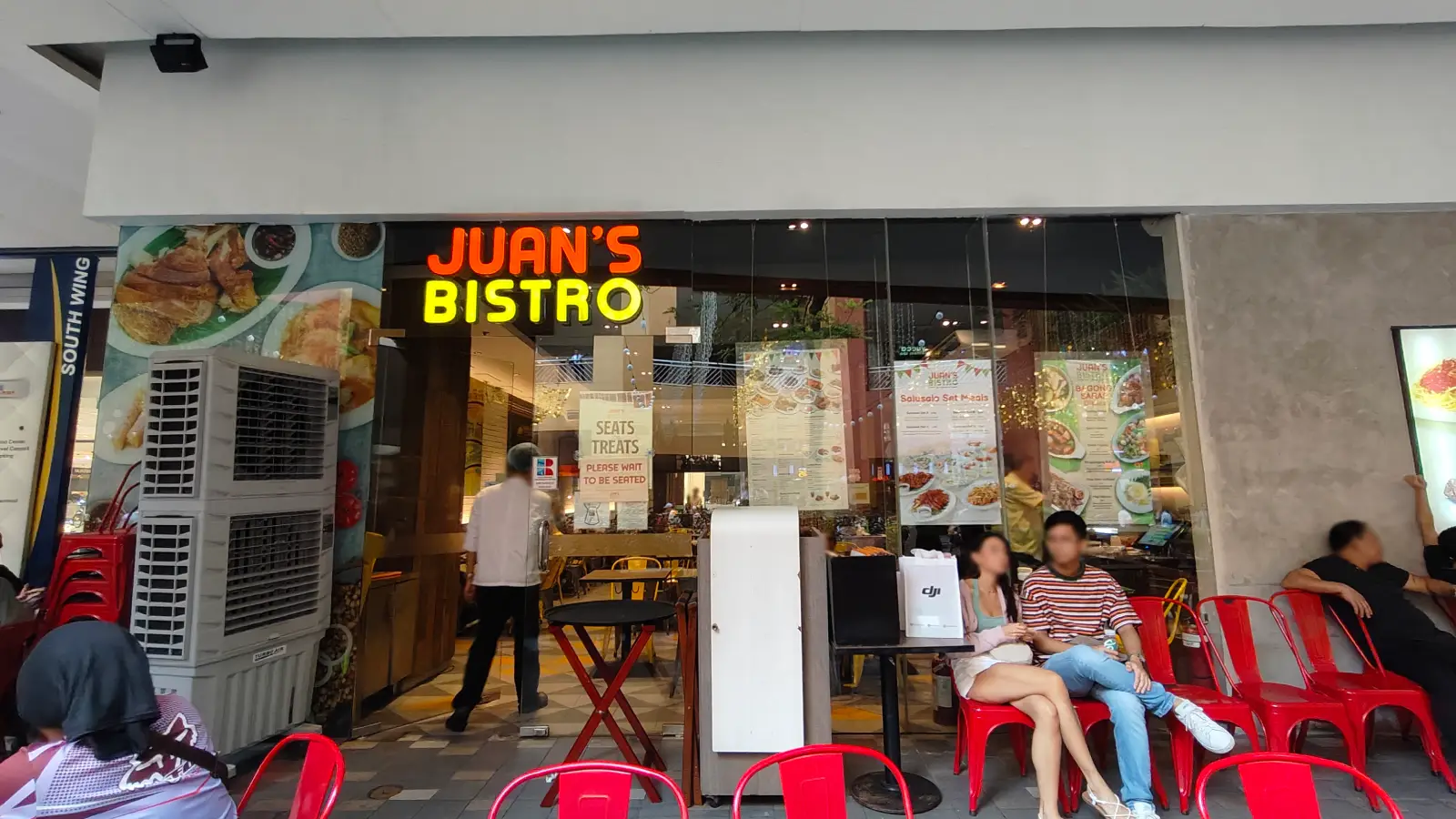 JUAN'S BISTRO in SM Mall of Asia